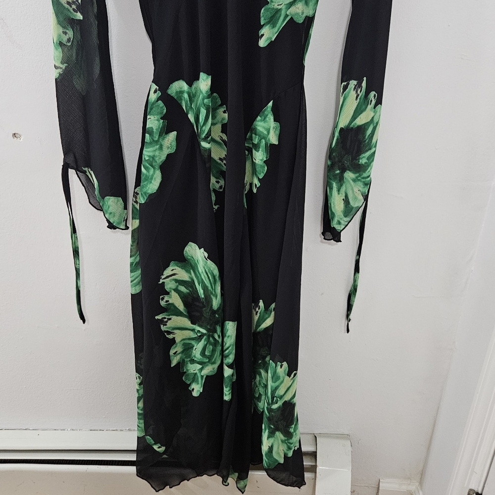Intempo Ruffle Midi Dress - Picture 5 of 7